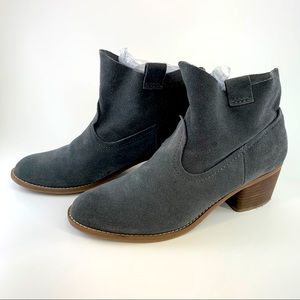 Carlos Santana's Leighton Suede Ankle Boots